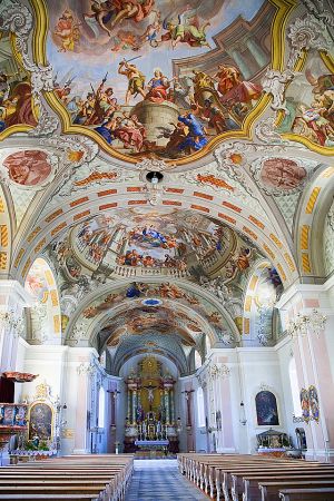 Interior Pfarrkirke Telfes.jpg